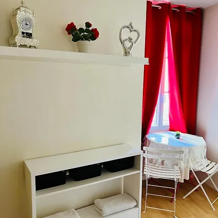Stylish A Stone's Throw From Disneyland Paris Serris